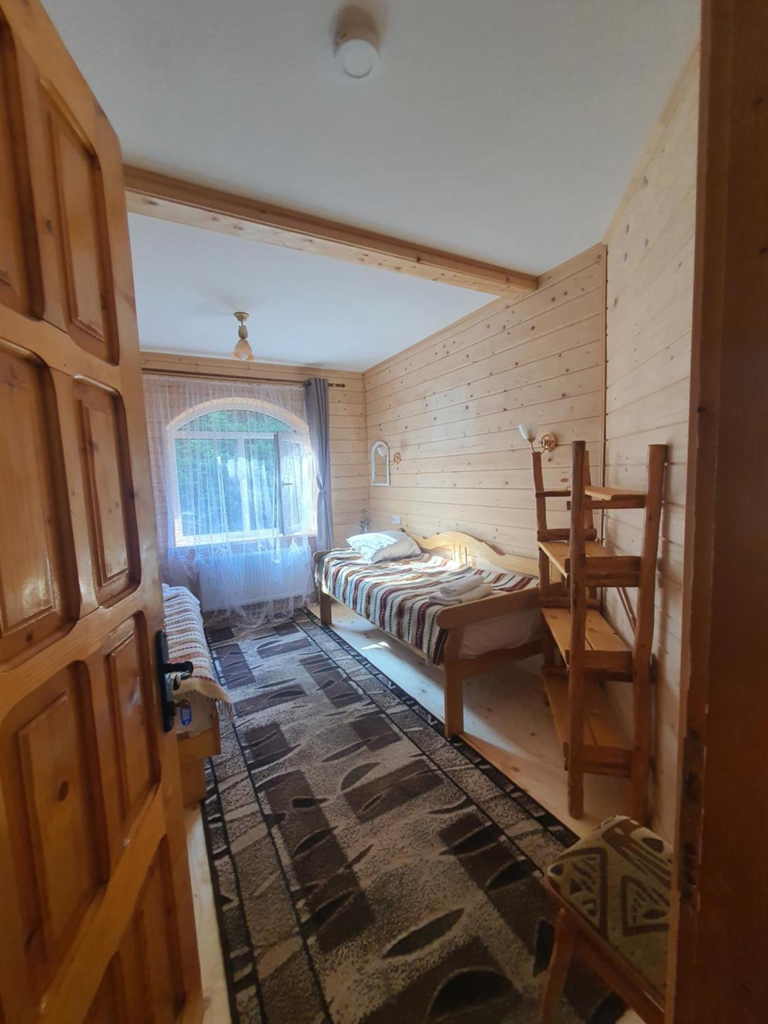 Садиба Nad Prutom Yaremche Exterior photo